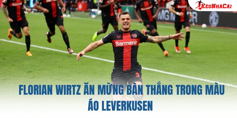 Florian Wirtz ăn mừng bàn thắng trong màu áo Leverkusen